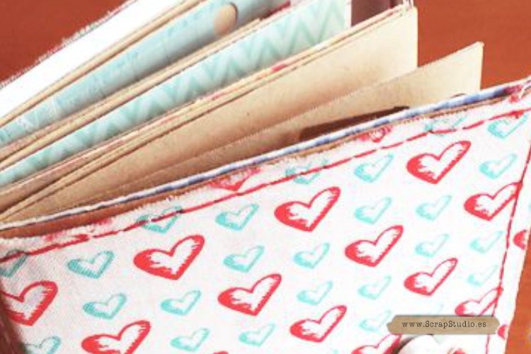 Mini álbum con tela inspiración Lory Bucaria